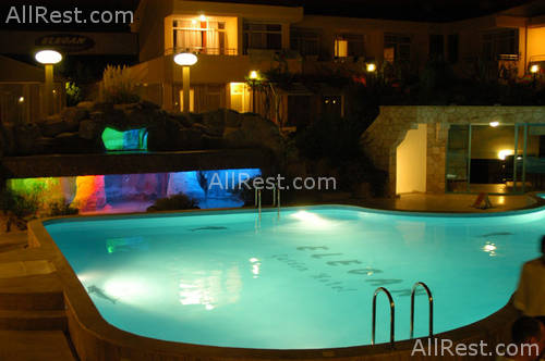 Elegan Garden Hotel 23